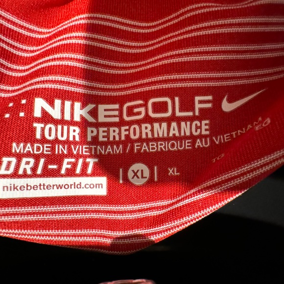 Nike DriFit Tour Performance XL Disney Boardwalk Resort Size XL Red - Picture 7 of 7